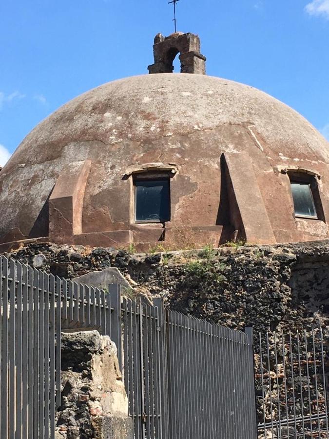 Casa Ega E La Rotonda: Bellissimi Monovani Nel Cuore Di Катания Экстерьер фото